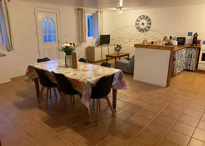 Du Bois Pennier, Au Calme , A 15 Km Des Plages Du Debarquement * Picauville